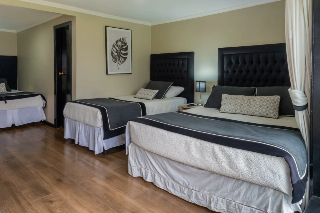 Habitación Triple en Hotel Rarinco